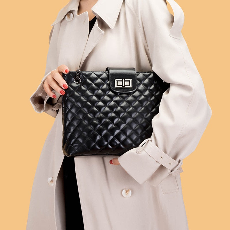 Bolsa Matelassê Couro Legítimo Soraia