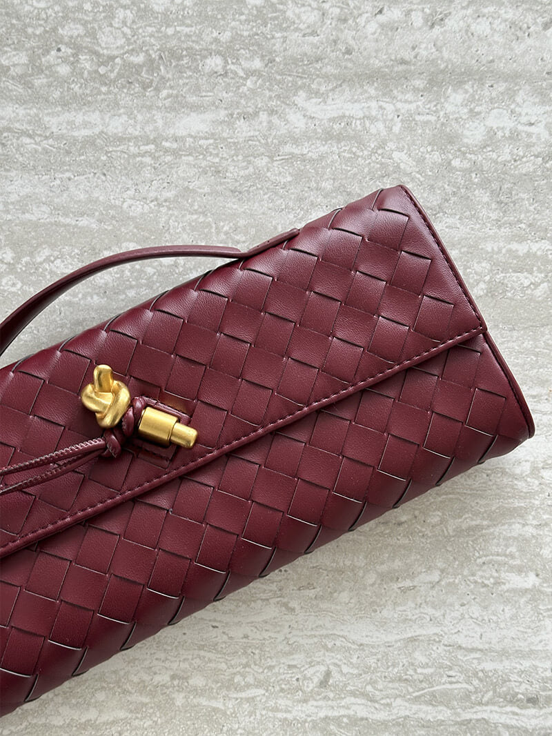 Bolsa Clutch Trançada Paige